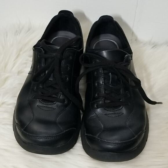 Dansko Elise Slip Resistant Black Sneakers - Picture 2 of 12